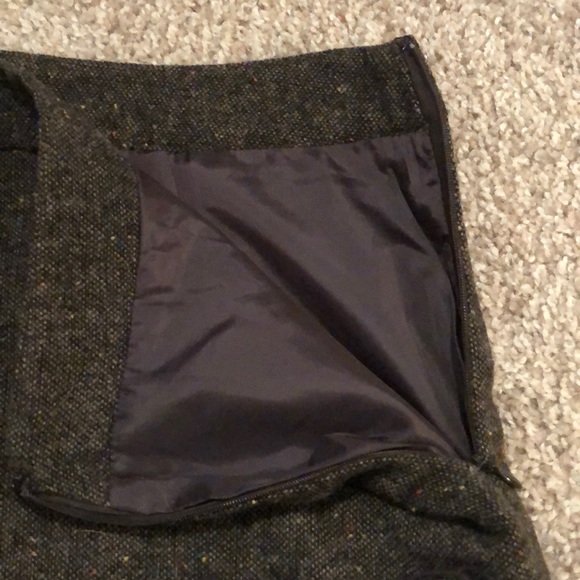 Brown Skirt with Flowers LOFT - Picture 5 of 5